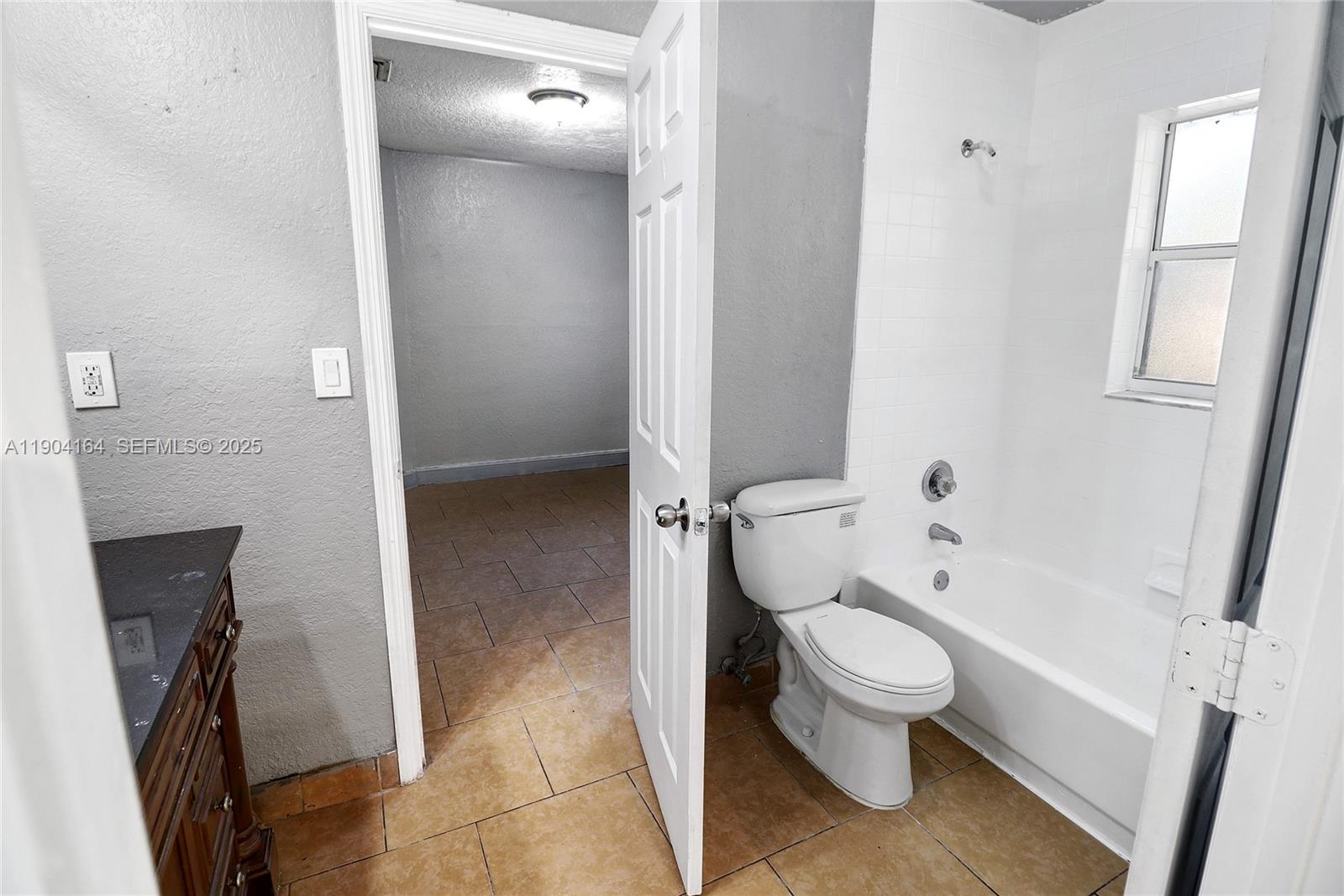 1722 Nw 8th Court Property Photo 12