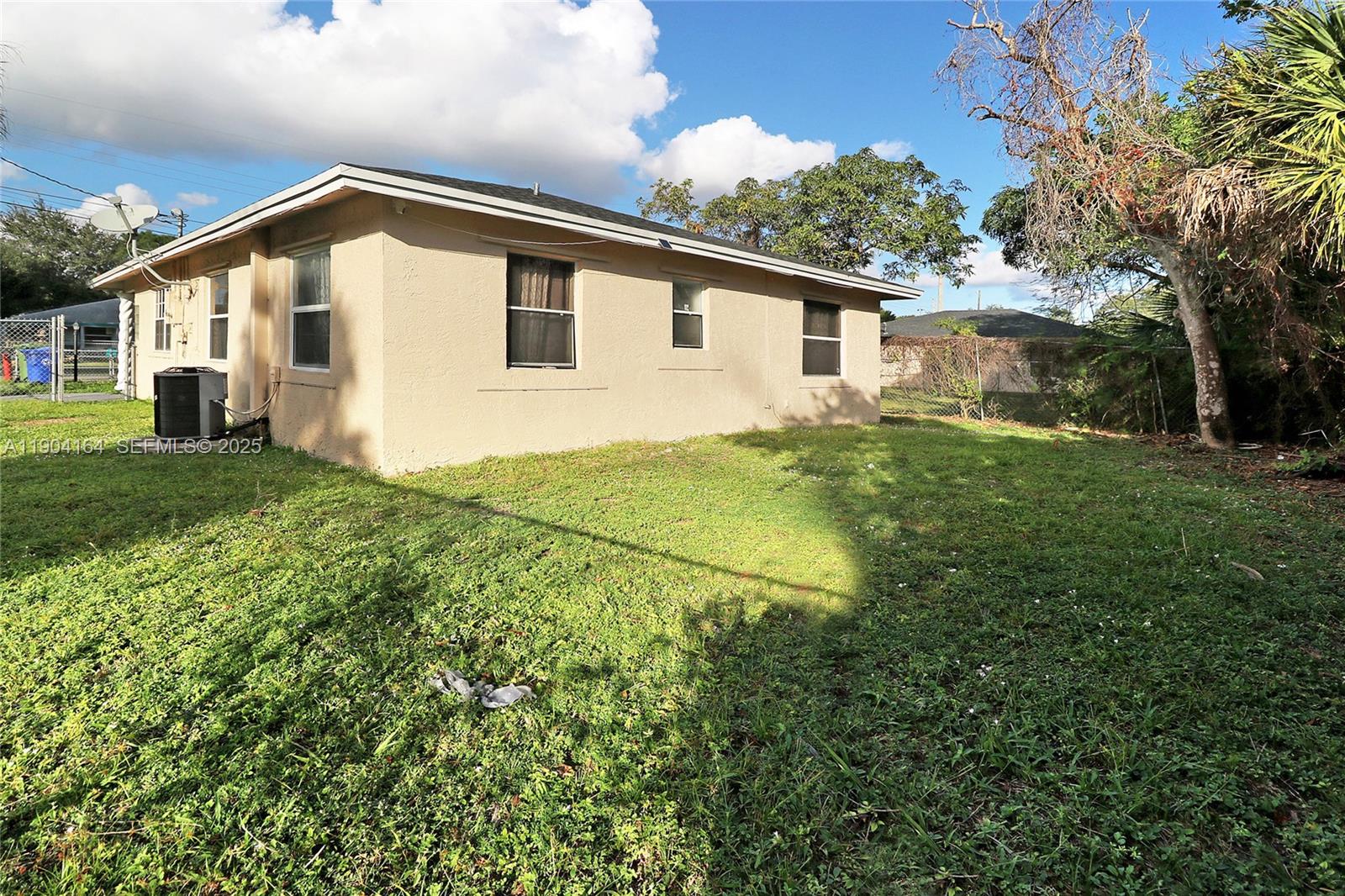 1722 Nw 8th Court Property Photo 23