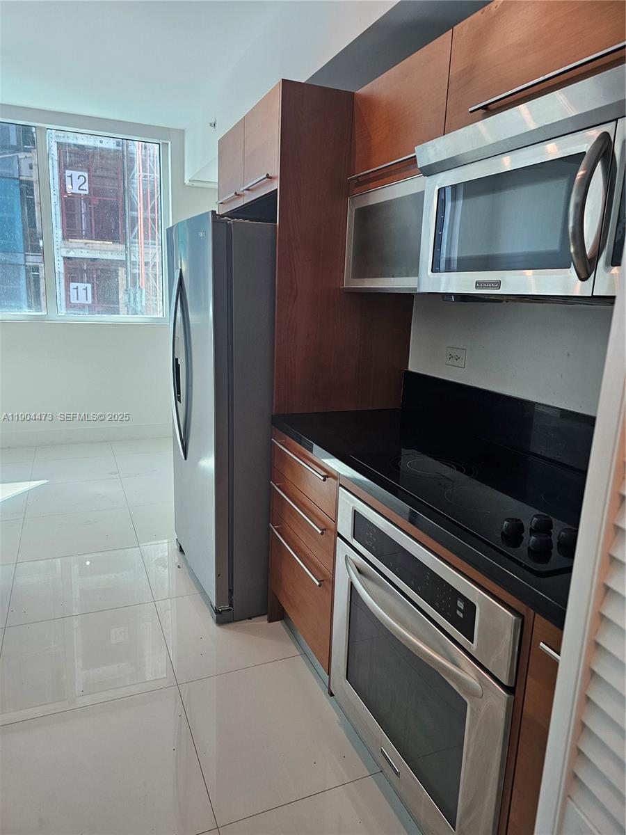 244 Biscayne Boulevard 908 Property Photo 7