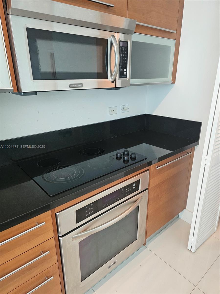 244 Biscayne Boulevard 908 Property Photo 9