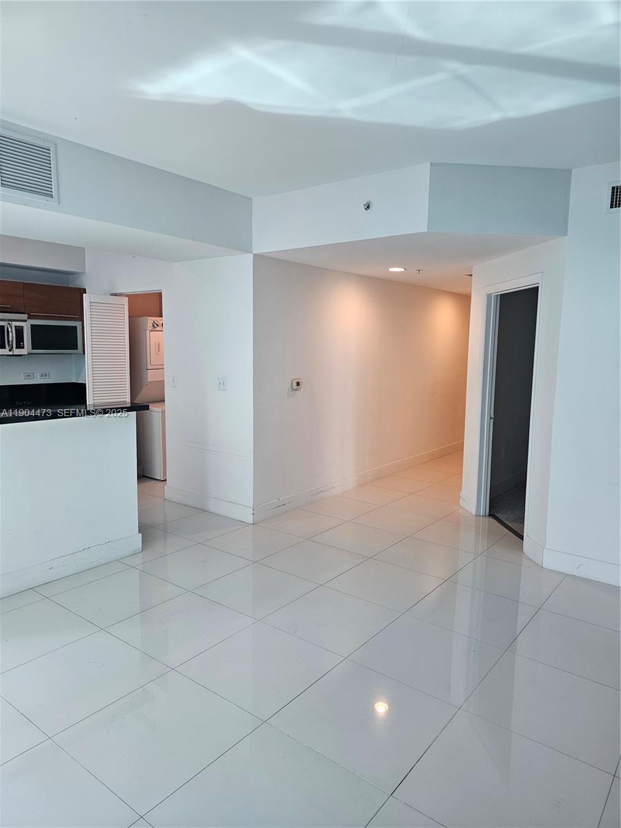 244 Biscayne Boulevard 908 Property Photo 15