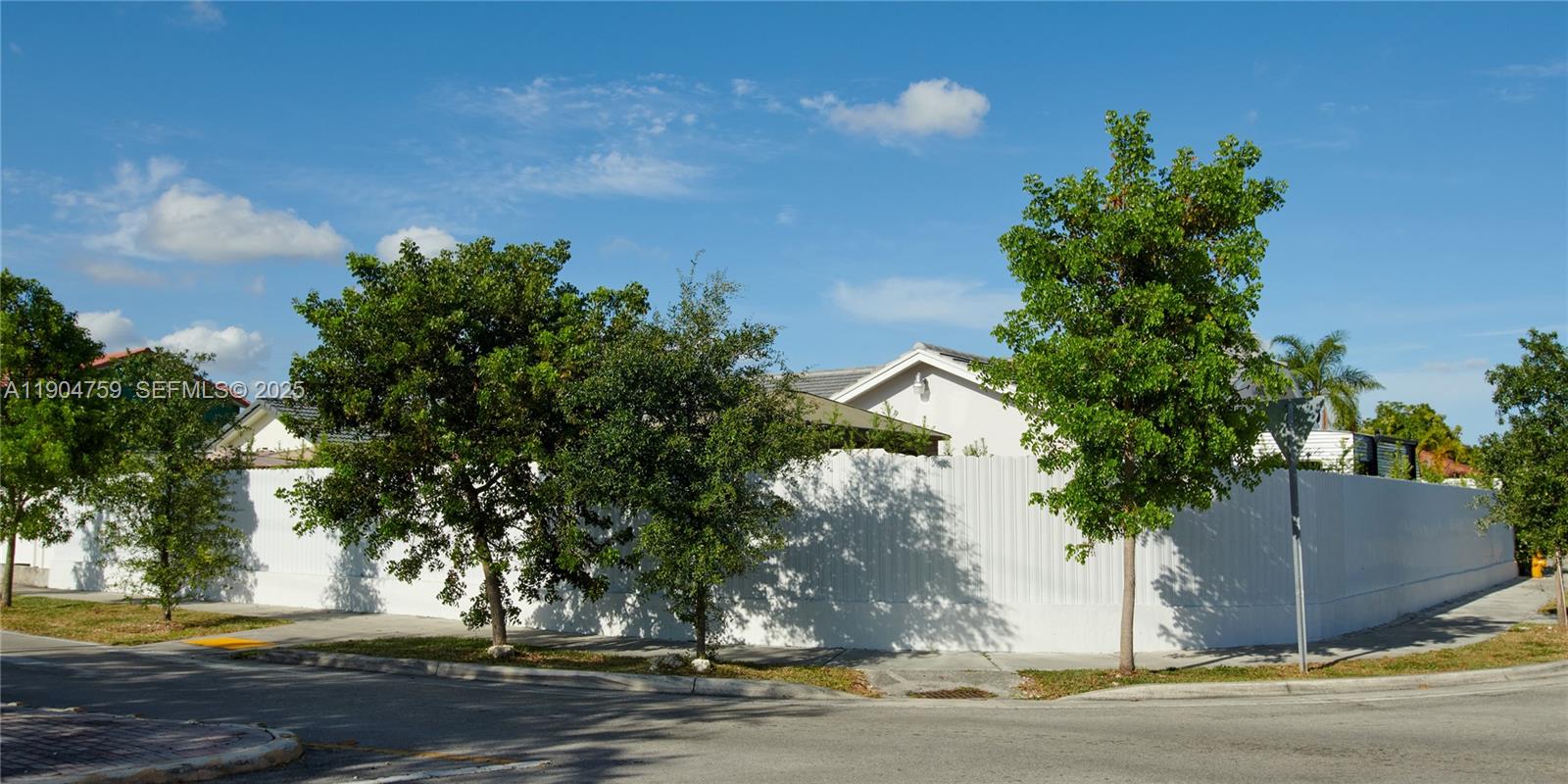 2980 Sw 141st Court Property Photo 3