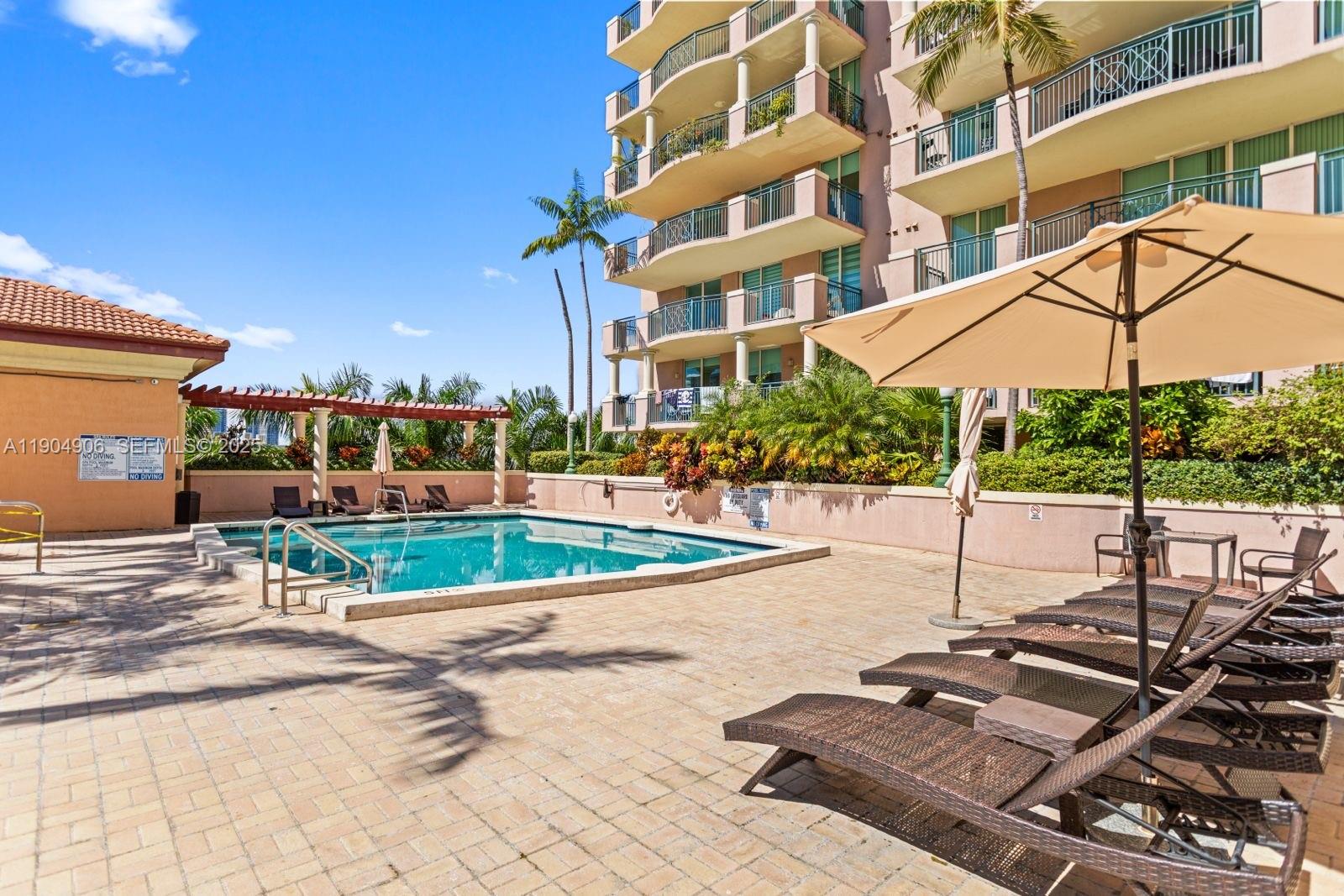 17555 Atlantic Boulevard Ph7 Property Photo 18