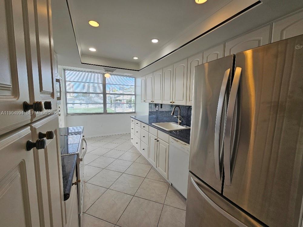 18041 Biscayne Boulevard 204 Property Photo 4