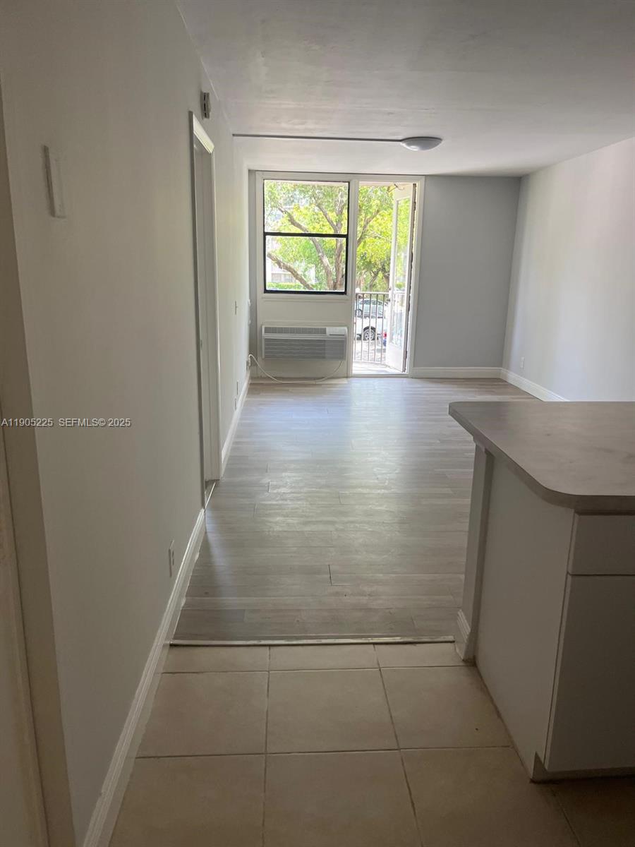 2701 Riverside Drive 203-b Property Photo 4