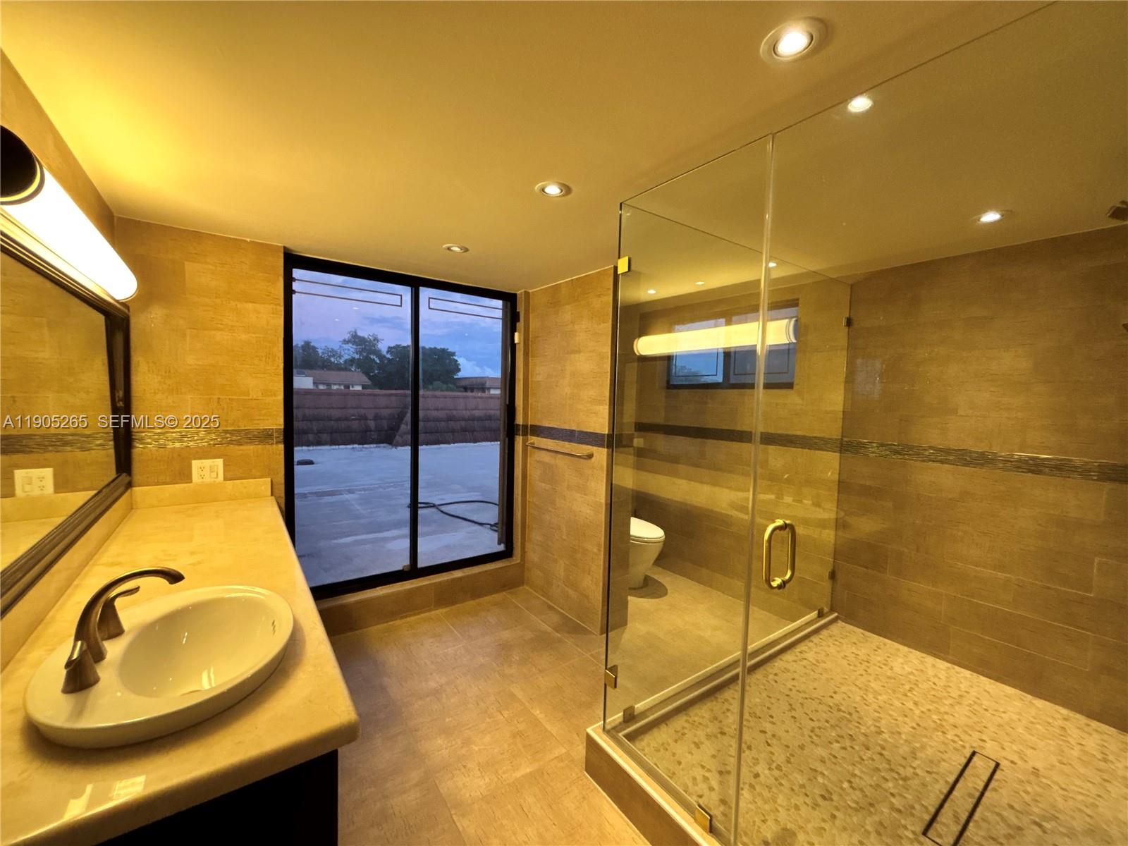 461 Ives Dairy Road 402-2 Property Photo 20