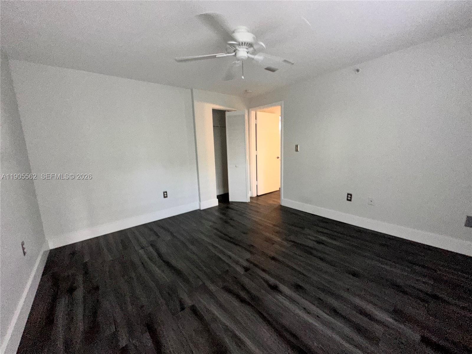 1542 Drexel Avenue 107 Property Photo 12