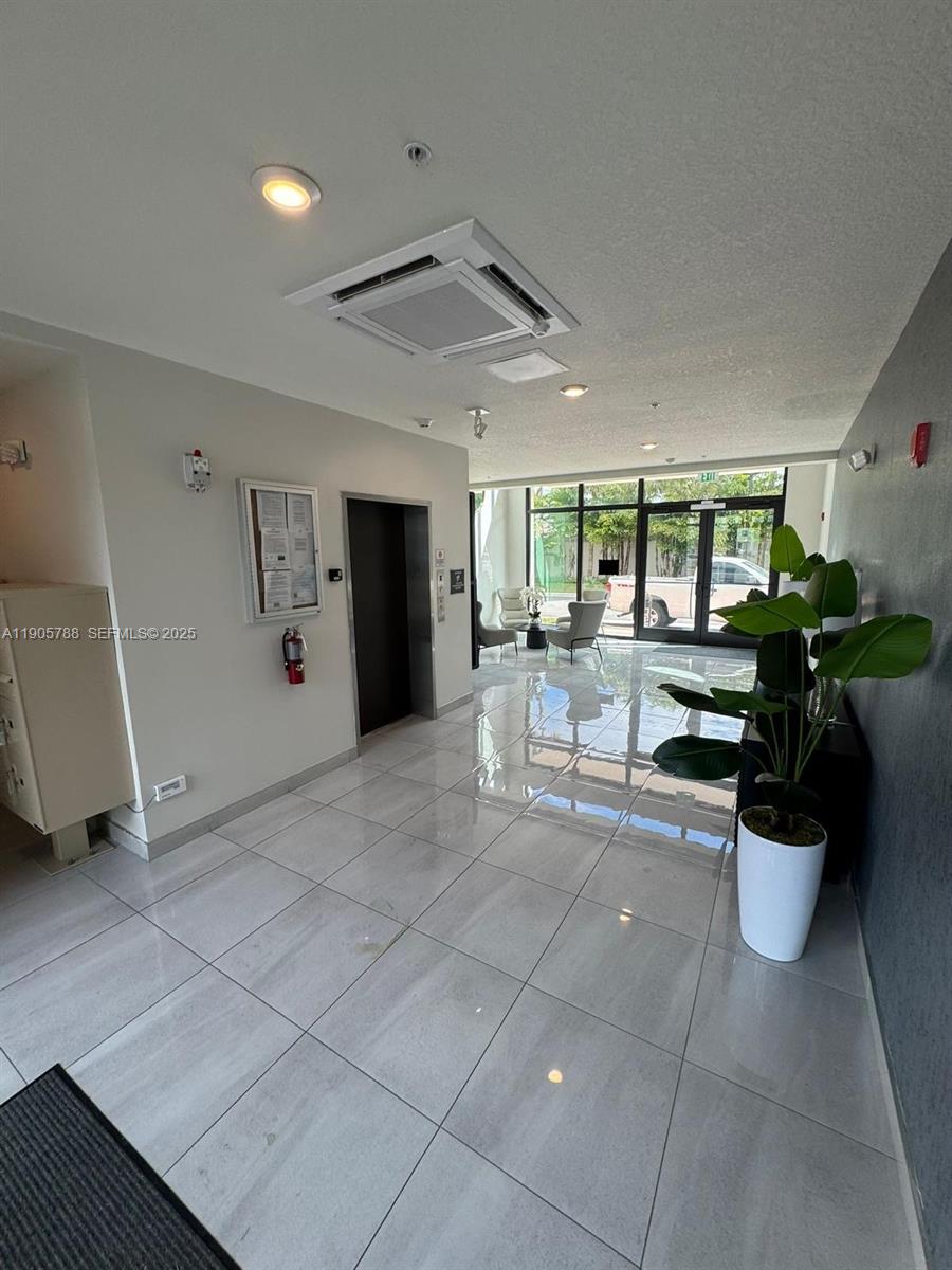 A11905788 Property Photo 6
