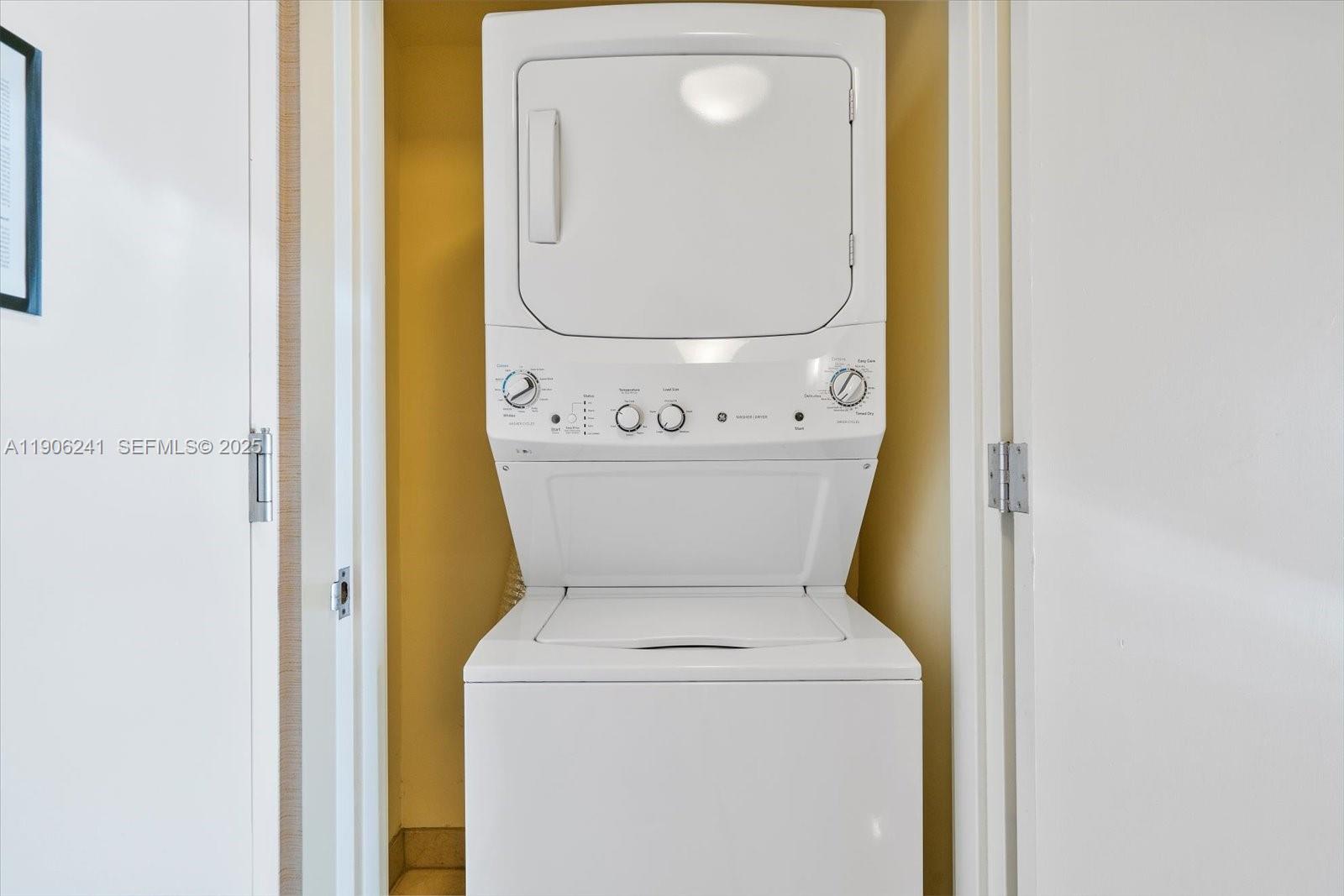 18001 Collins Avenue 1117 Property Photo 17