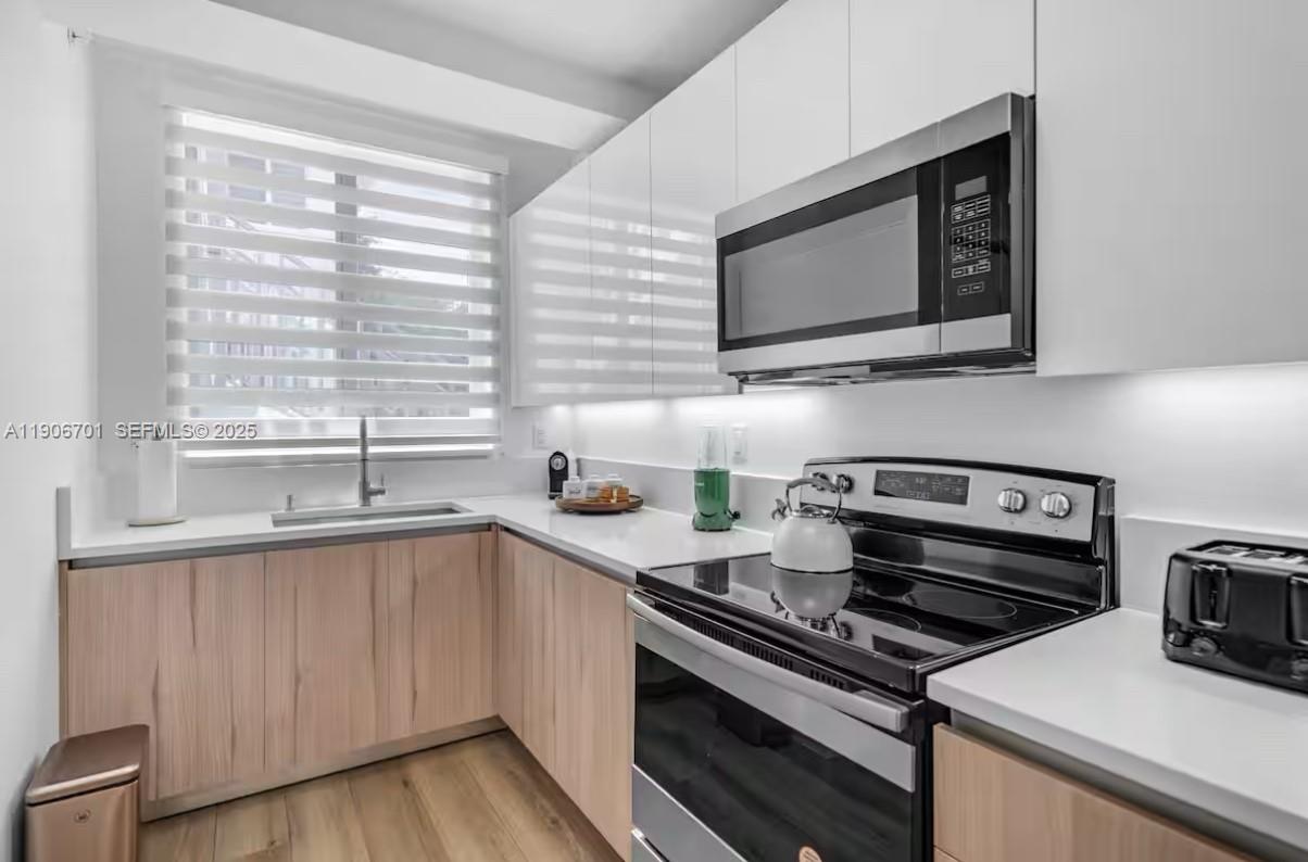 A11906701 Property Photo 6