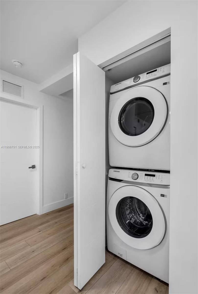 A11906701 Property Photo 18