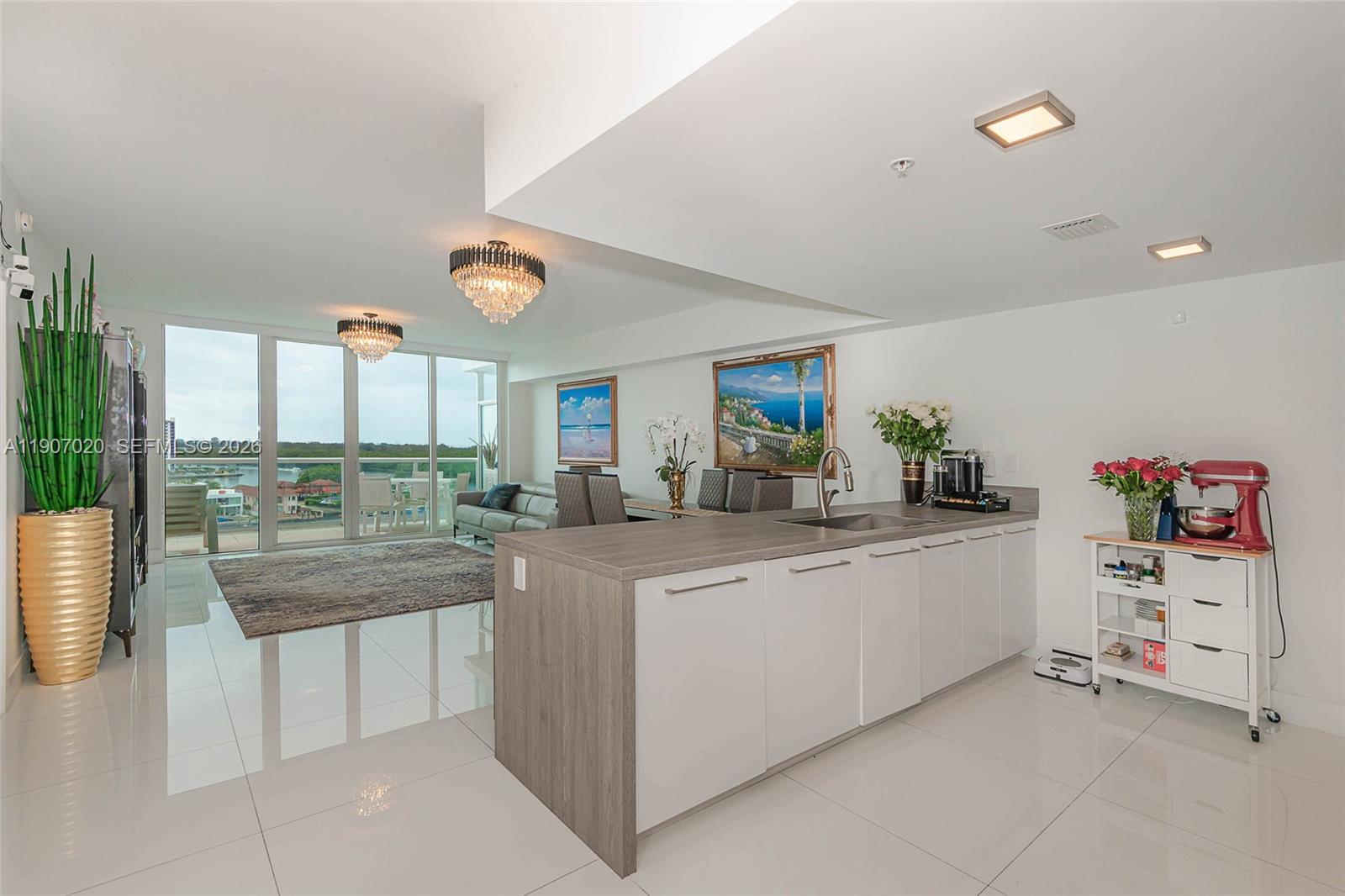 400 Sunny Isles Boulevard 906 Property Photo 10