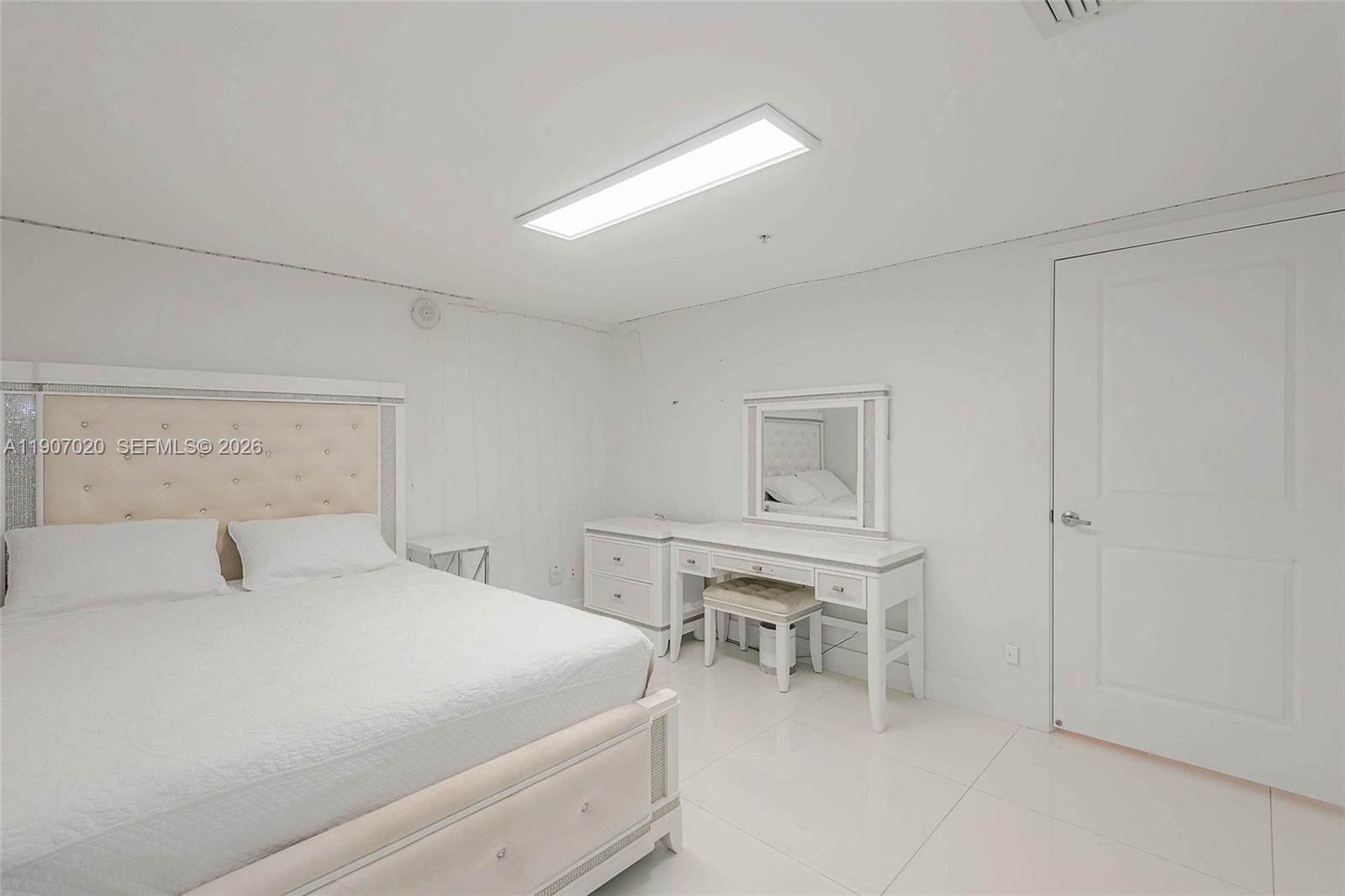 400 Sunny Isles Boulevard 906 Property Photo 13
