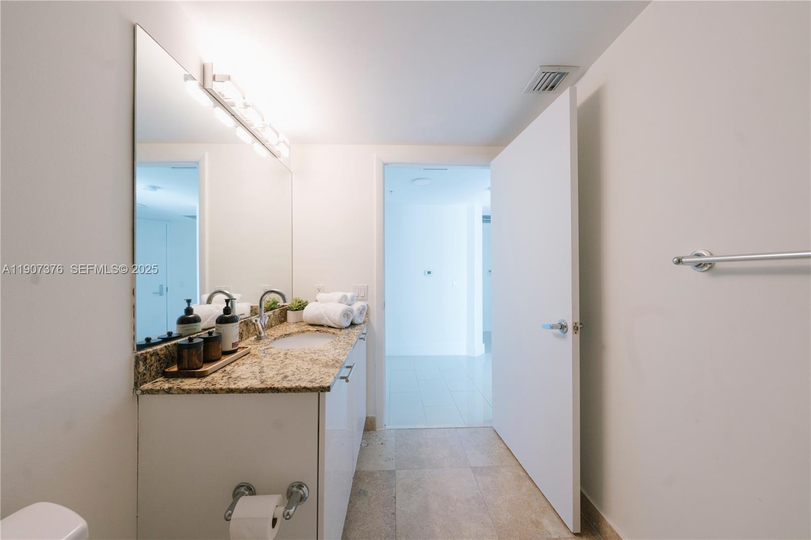 41 Se 5th Street 1217 Property Photo 10