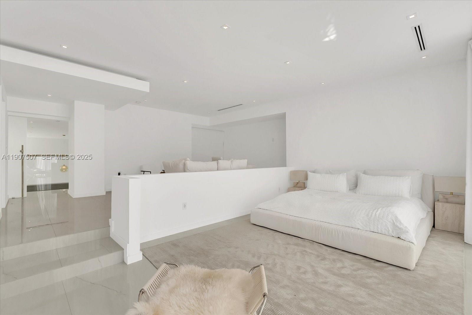 7830 Atlantic Way Property Photo 17