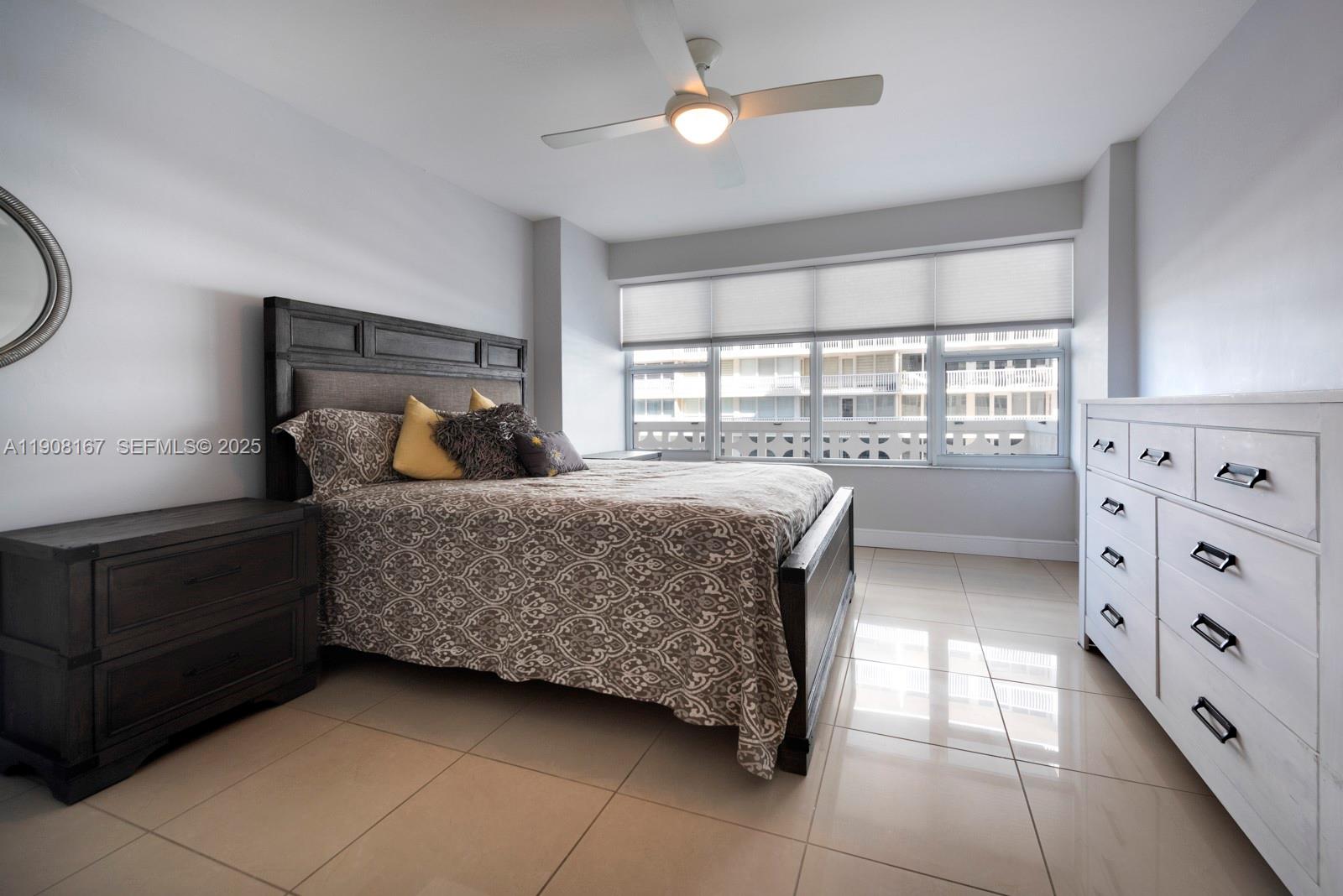 4010 Galt Ocean Drive 815 Property Photo 12