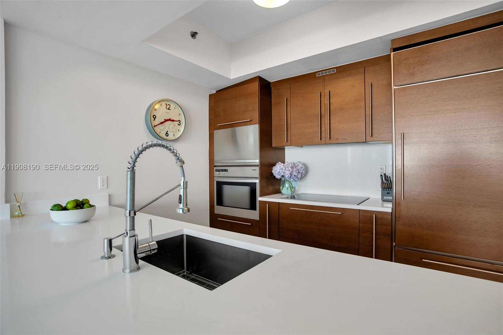 450 Alton Road 2110 Property Photo 8