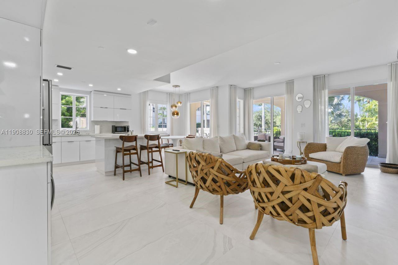 19217 Fisher Island Drive 19217 Property Photo 4