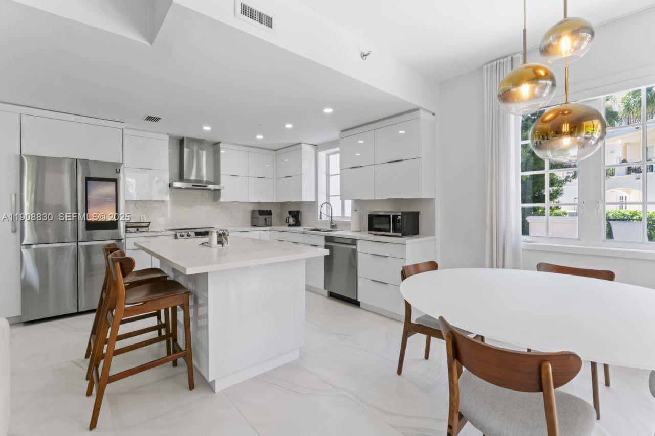 19217 Fisher Island Drive 19217 Property Photo 11