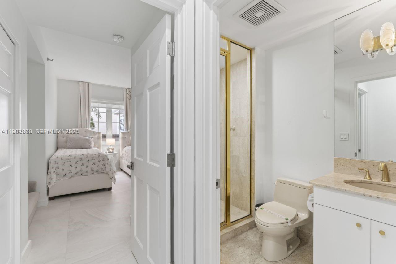 19217 Fisher Island Drive 19217 Property Photo 26