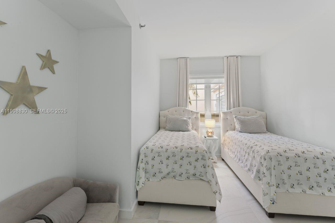 19217 Fisher Island Drive 19217 Property Photo 28