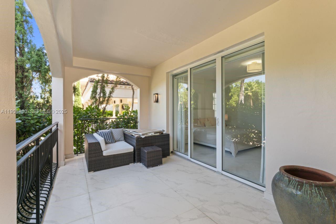 19217 Fisher Island Drive 19217 Property Photo 29