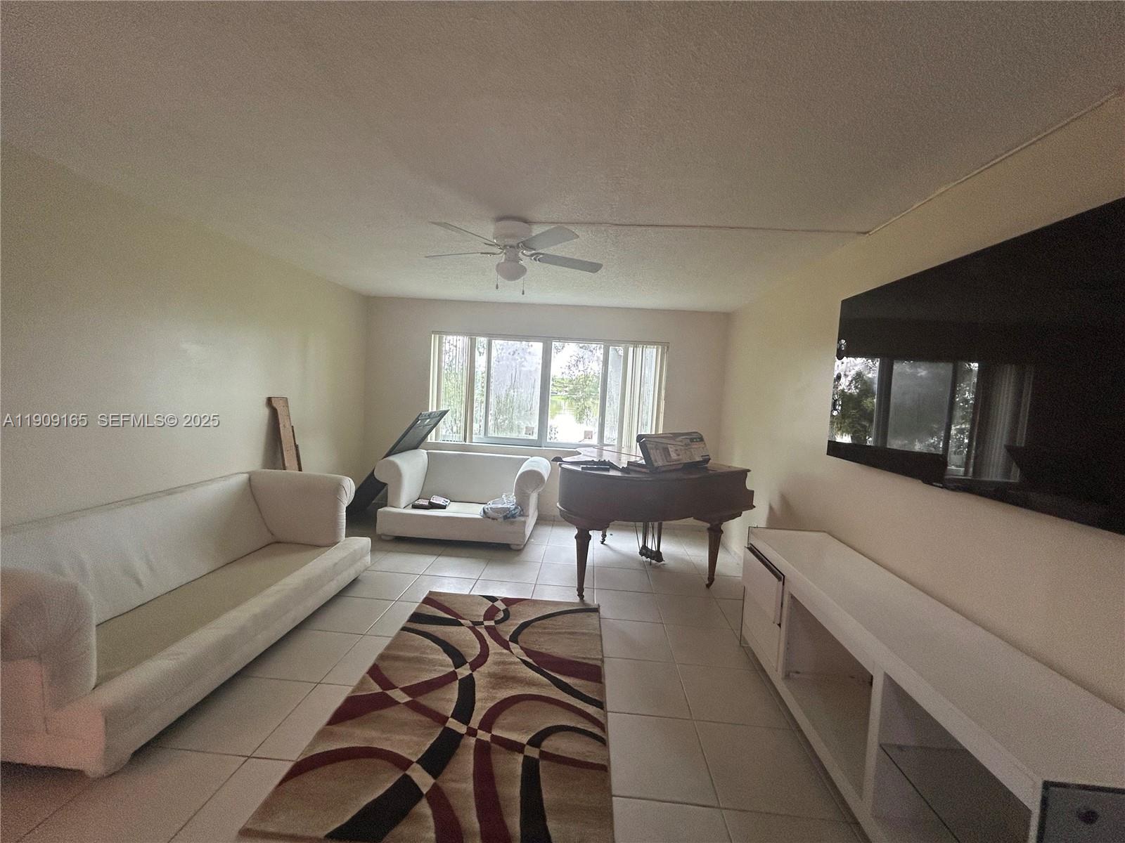 14850 Naranja Lakes Boulevard B1g Property Photo 2