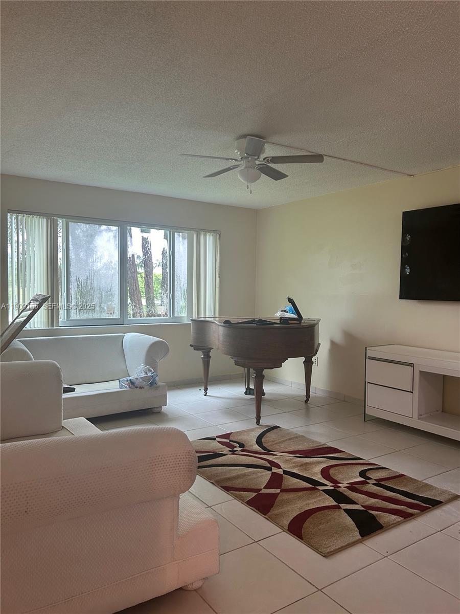14850 Naranja Lakes Boulevard B1g Property Photo 3
