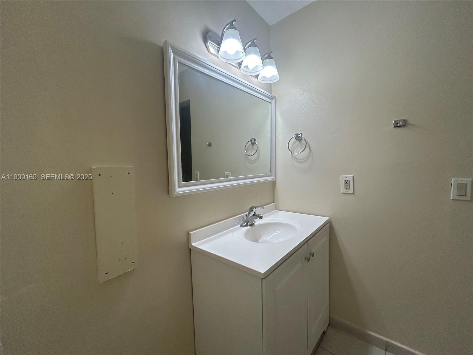 14850 Naranja Lakes Boulevard B1g Property Photo 10