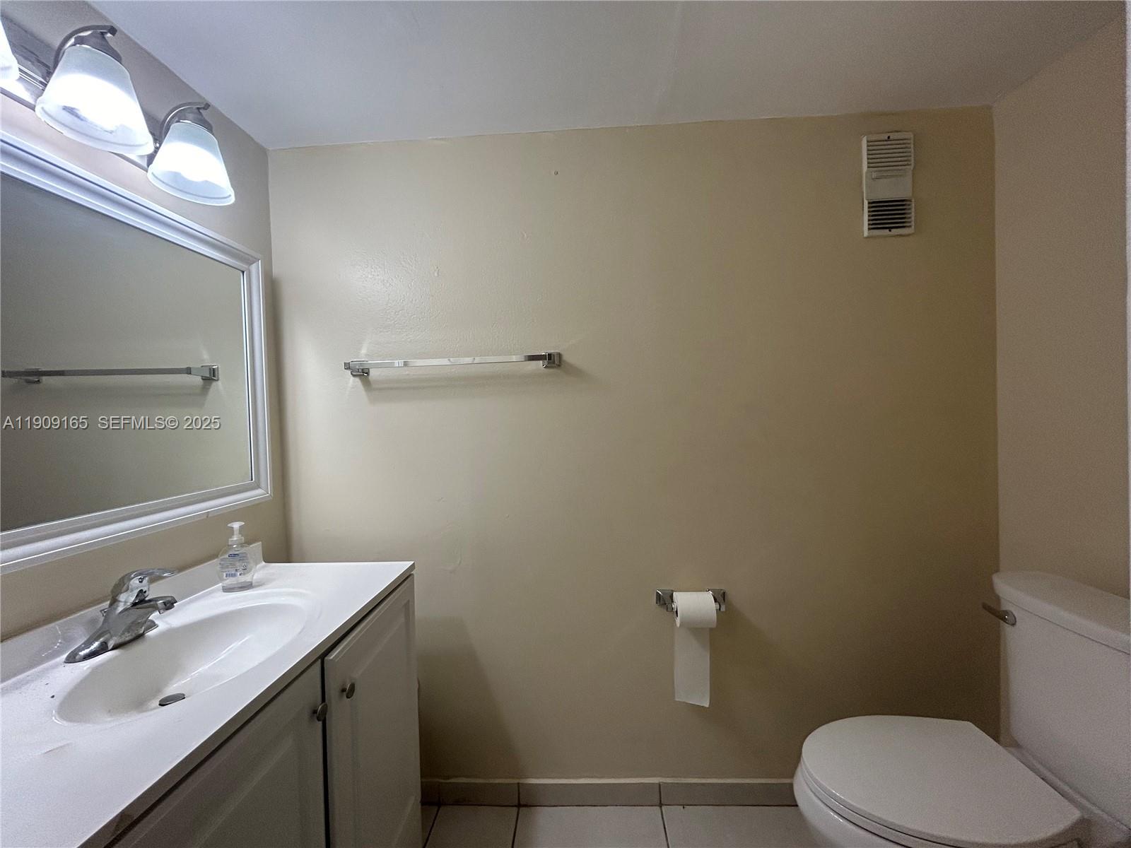14850 Naranja Lakes Boulevard B1g Property Photo 13