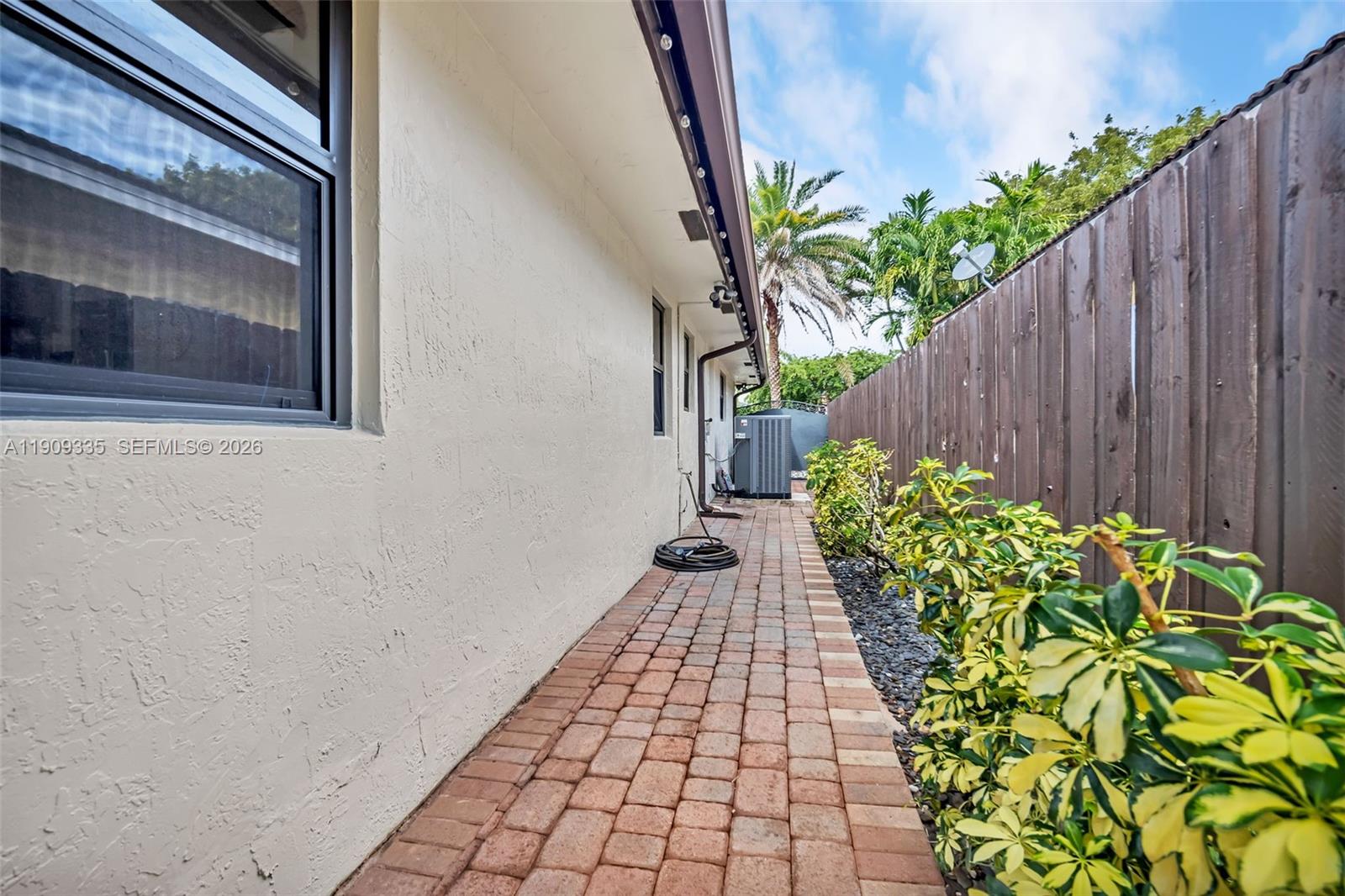 15462 Sw 115th Street Property Photo 37