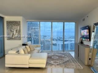 465 Brickell Avenue 5402 Property Photo 4