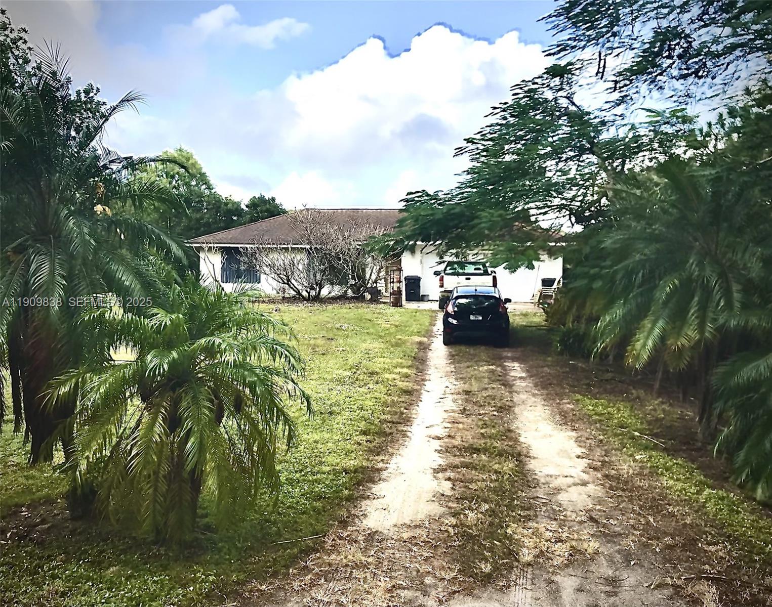 A11909838 Property Photo 2