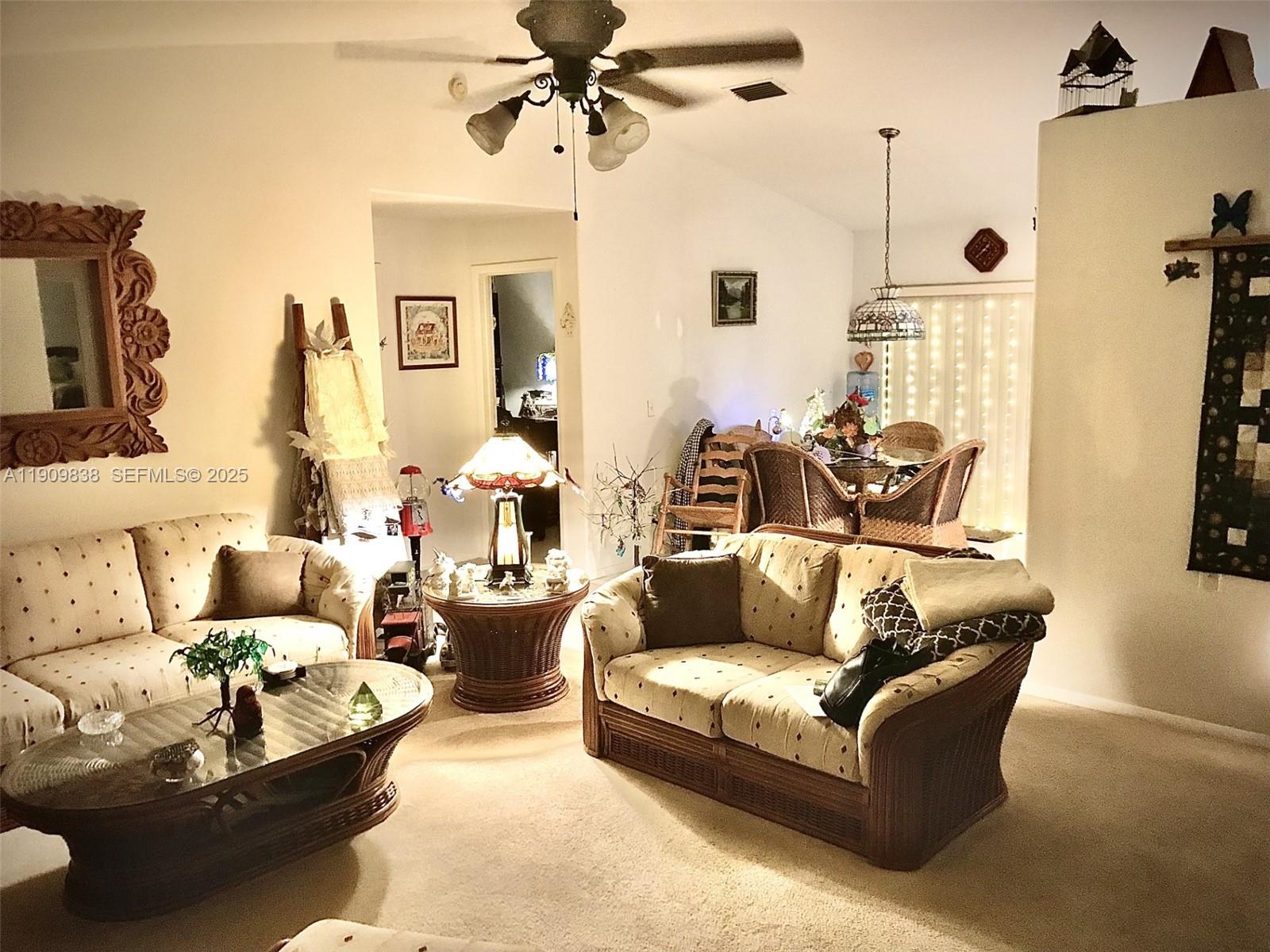 A11909838 Property Photo 4