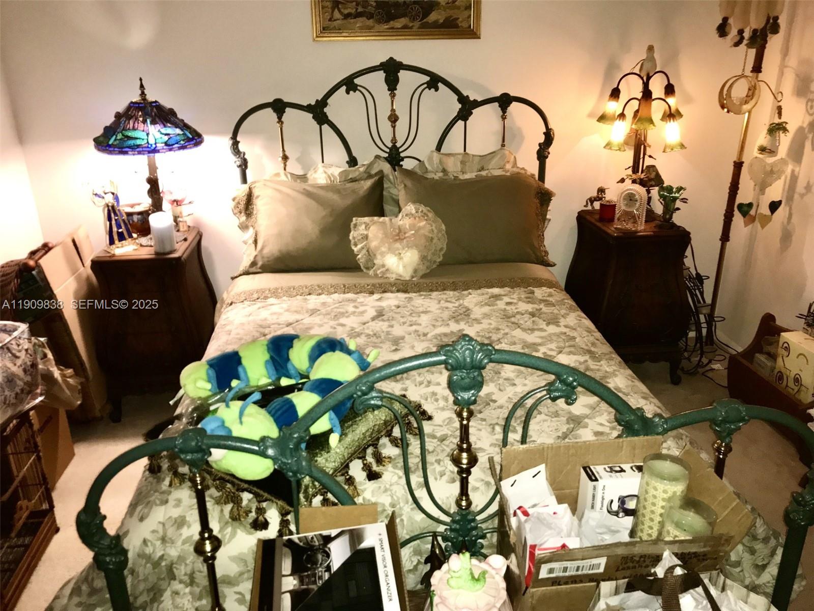 A11909838 Property Photo 8