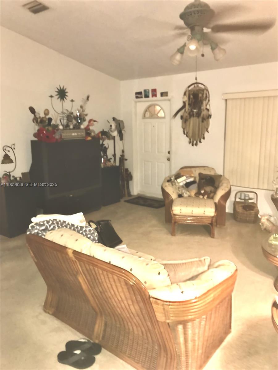 A11909838 Property Photo 17