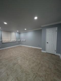 1805 W 56th Street 412 Property Photo 2