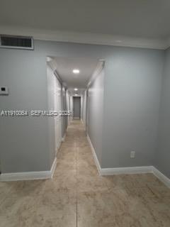 1805 W 56th Street 412 Property Photo 8