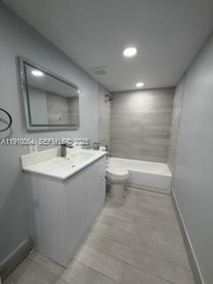 1805 W 56th Street 412 Property Photo 20