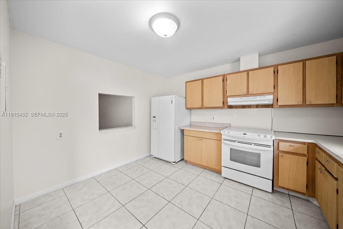 508 Holyoke Lane A Property Photo 4