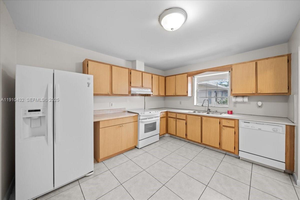 508 Holyoke Lane A Property Photo 6