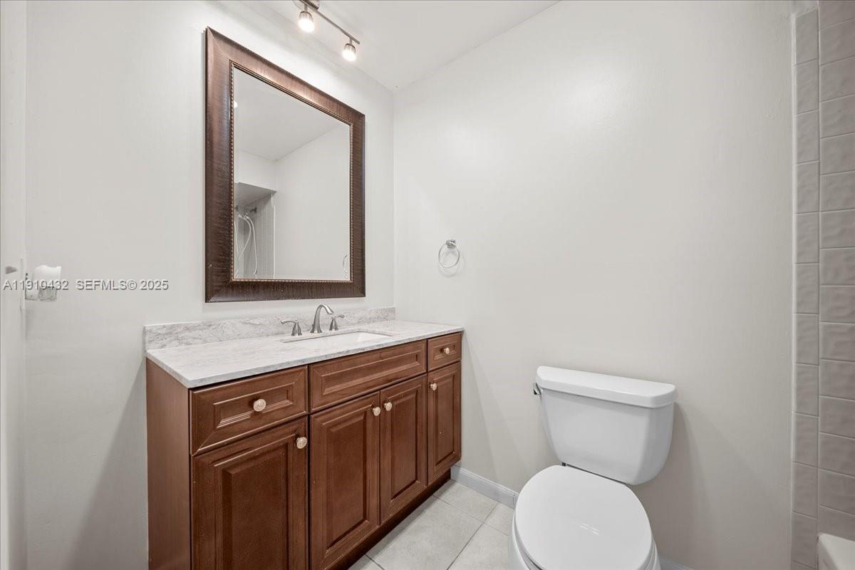 508 Holyoke Lane A Property Photo 18