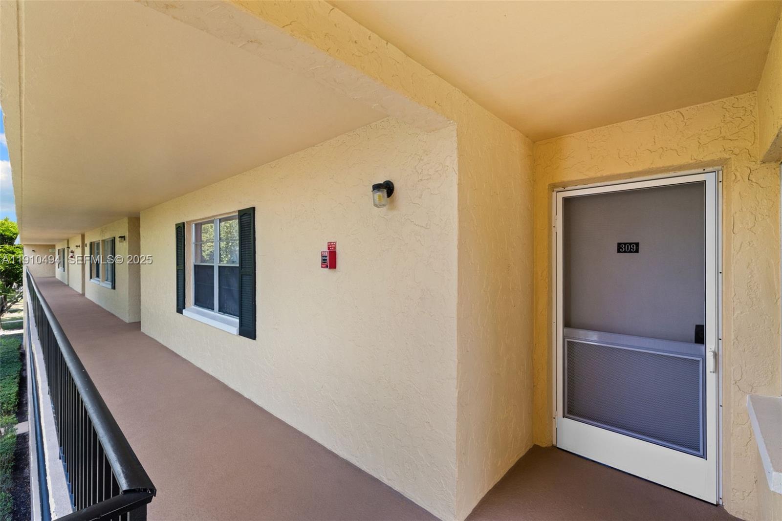 1087 Forest Lakes Drive 309 Property Photo 3