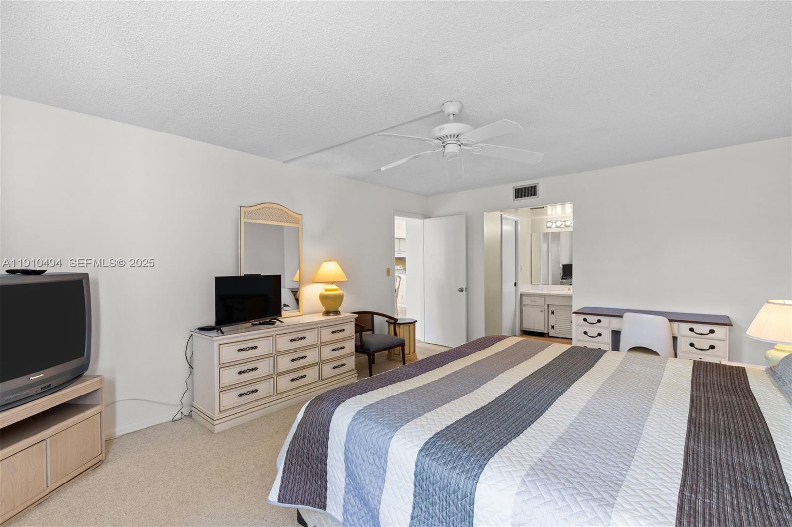 1087 Forest Lakes Drive 309 Property Photo 25