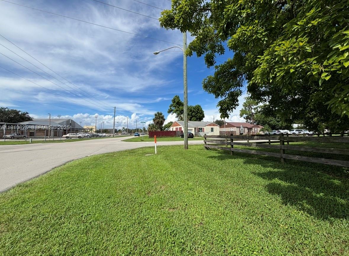441 W Sugarland Highway Property Photo 3