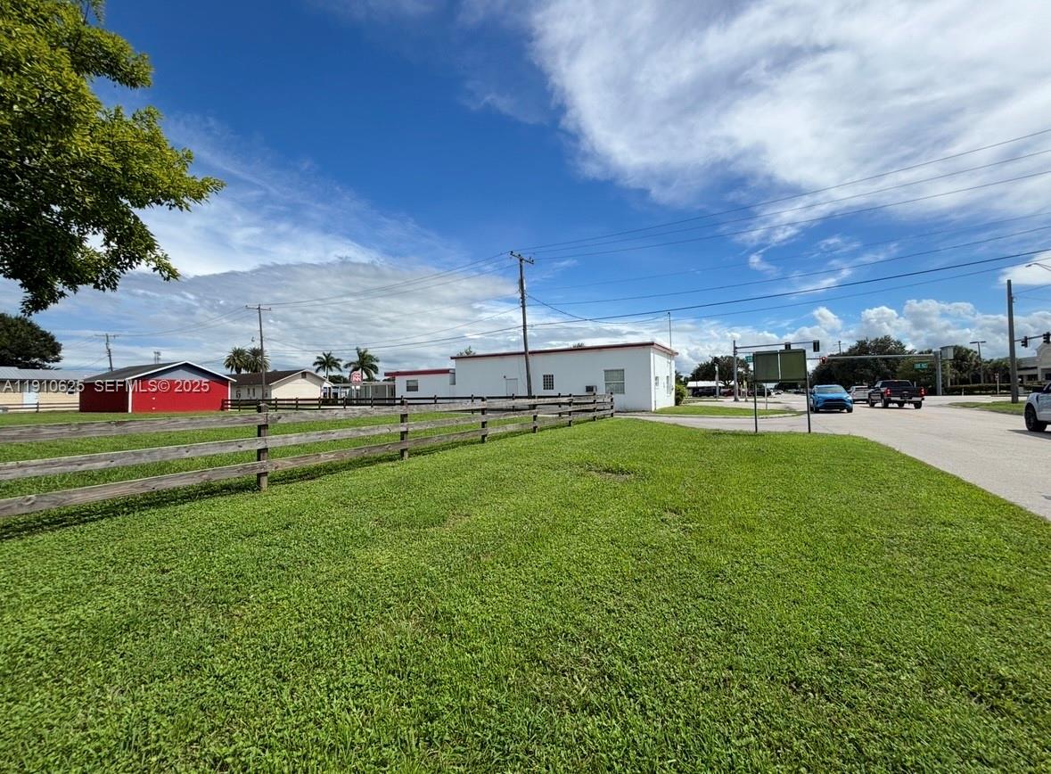 441 W Sugarland Highway Property Photo 4