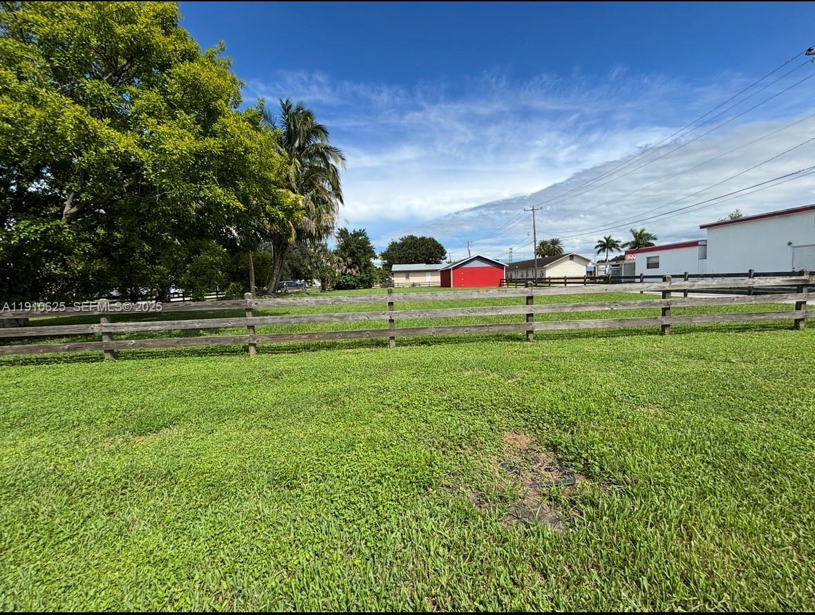 441 W Sugarland Highway Property Photo 5