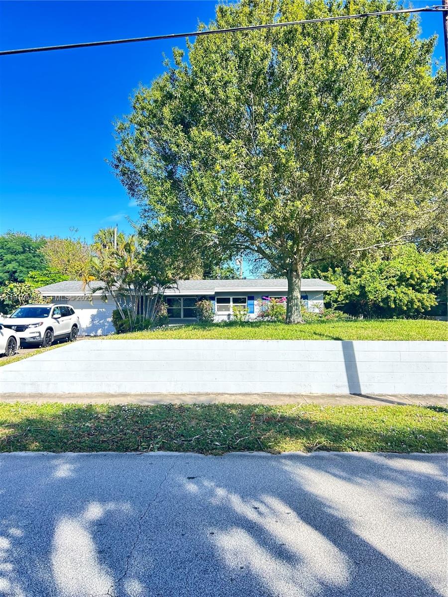 118 Bougainvillea Drive Property Photo 1