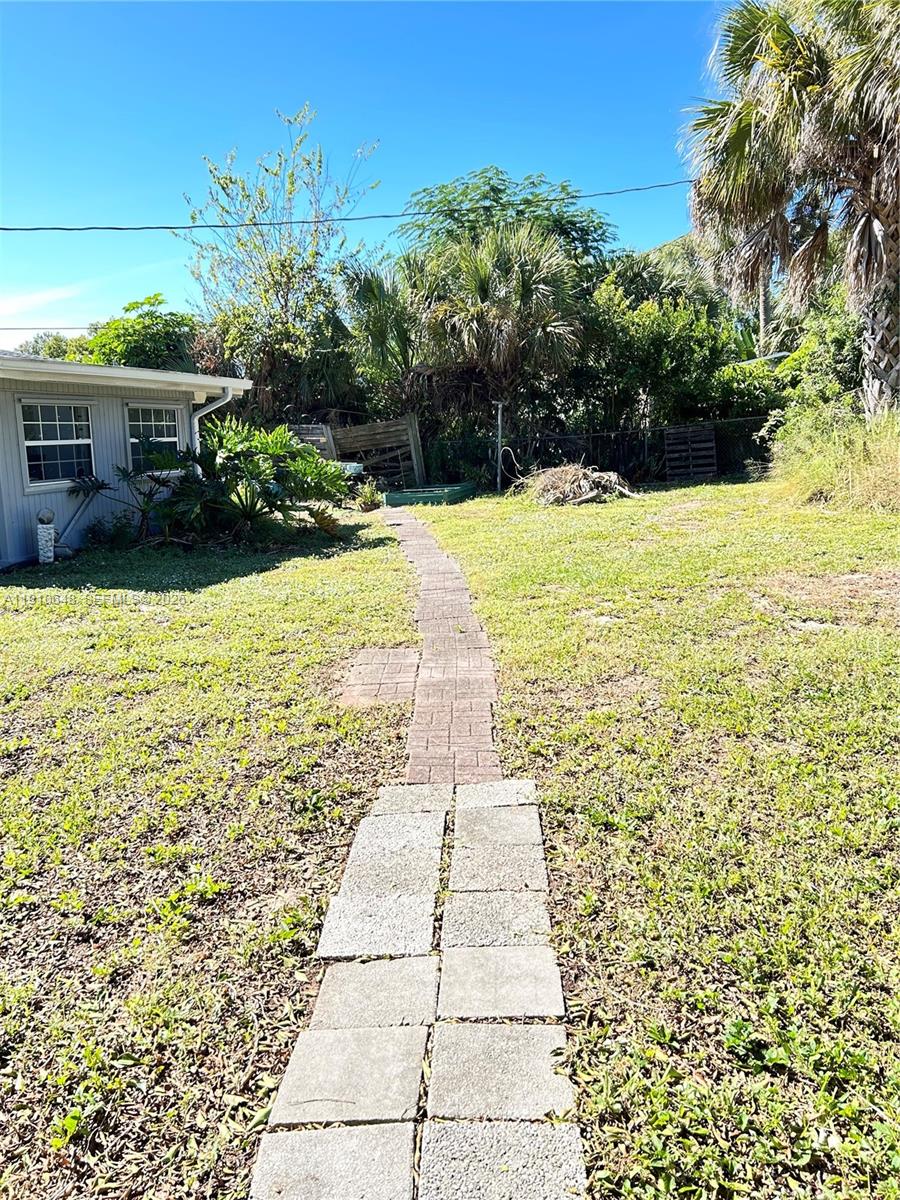 118 Bougainvillea Drive Property Photo 24