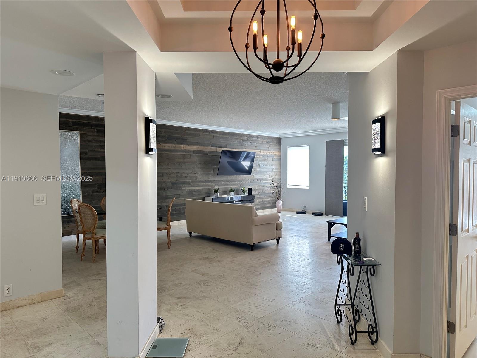 3900 Island Boulevard B-303 Property Photo 4